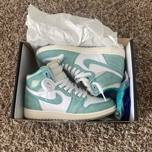 Turbo Green Jordan 1